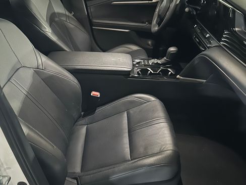 Used 2025 Toyota Camry XSE image 8