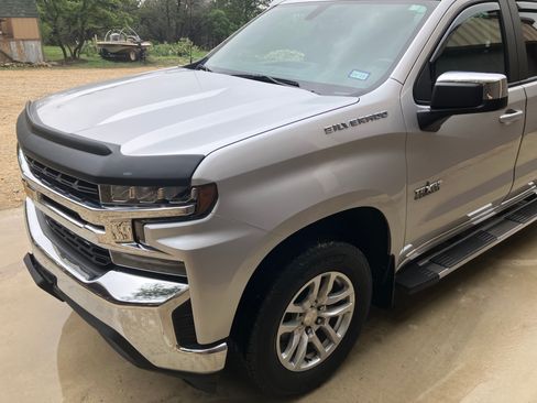 Used 2019 Chevrolet Silverado 1500 LT w/ Texas Edition RWD image 12