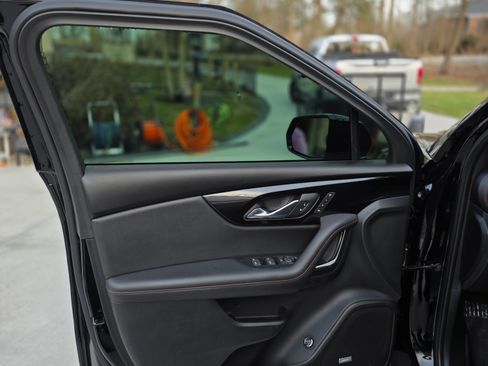 Used 2021 Chevrolet Blazer RS w/ Enhanced Convenience Package image 17