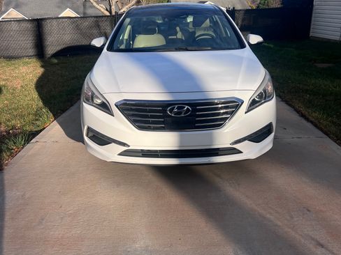 Used 2015 Hyundai Sonata Limited w/ Option Group 06 image 2