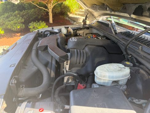 Used 2003 GMC Sierra 1500 Denali AWD/4WD image 16