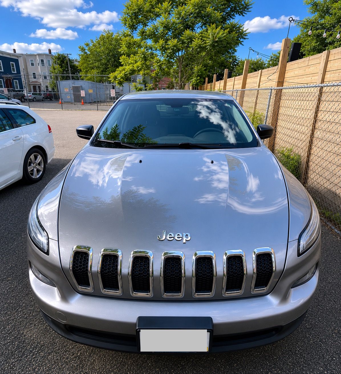 Used 2014 Jeep Cherokee Sport FWD image 1