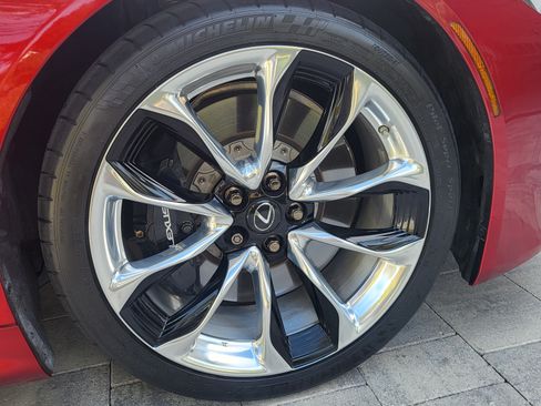 Used 2021 Lexus LC 500 Convertible image 16