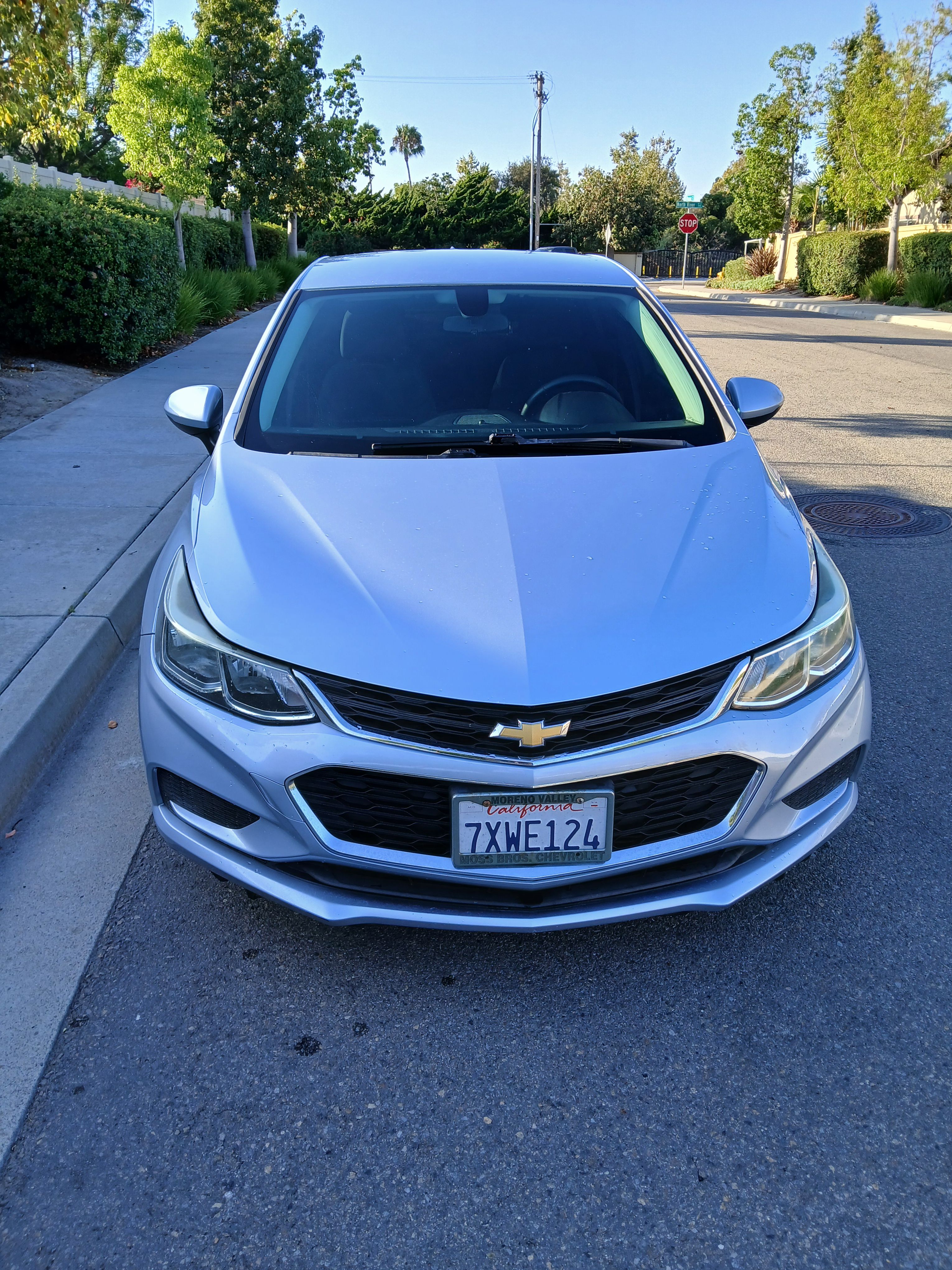 Used 2017 Chevrolet Cruze LS FWD image 2