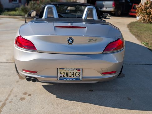 Used 2009 BMW Z4 sDrive30i image 11