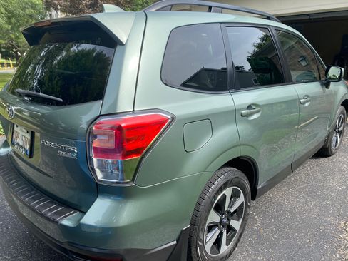Used 2017 Subaru Forester 2.5i Premium w/ Protection Package #1 AWD/4WD image 13