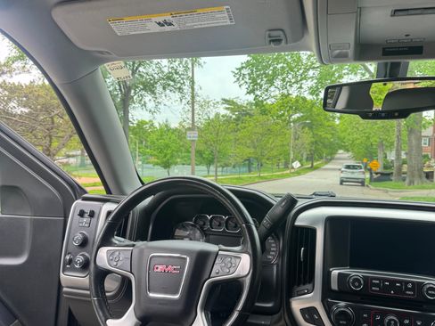 Used 2015 GMC Sierra 1500 SLT w/ SLT Crew Cab Value Package image 11