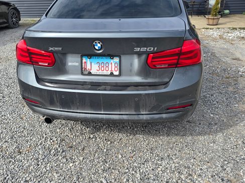 Used 2018 BMW 320i xDrive 320i xDrive Sedan 4D w/ Convenience Package image 5