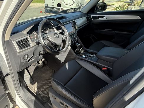Used 2018 Volkswagen Atlas SE image 10