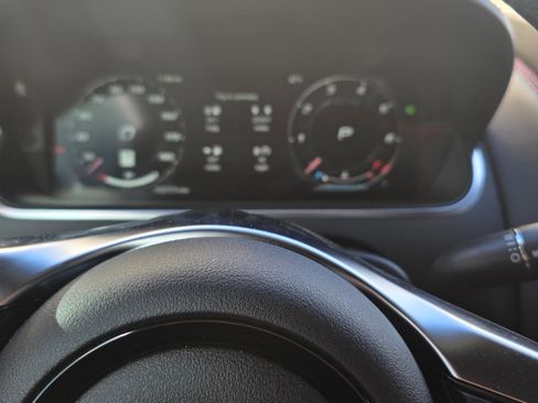 Used 2022 Jaguar F-TYPE R image 4