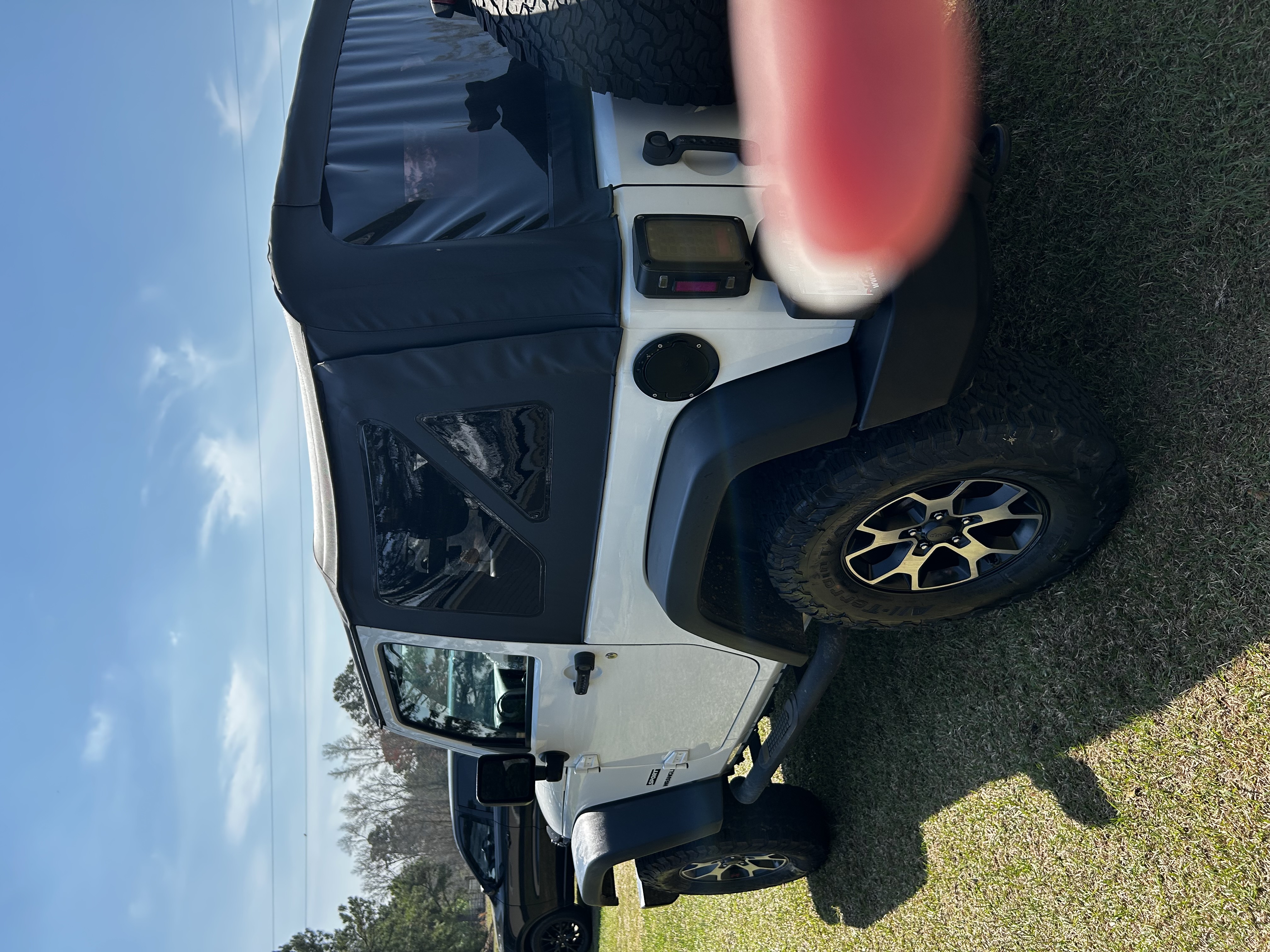Used 2016 Jeep Wrangler Sport w/ Connectivity Group AWD/4WD image 20