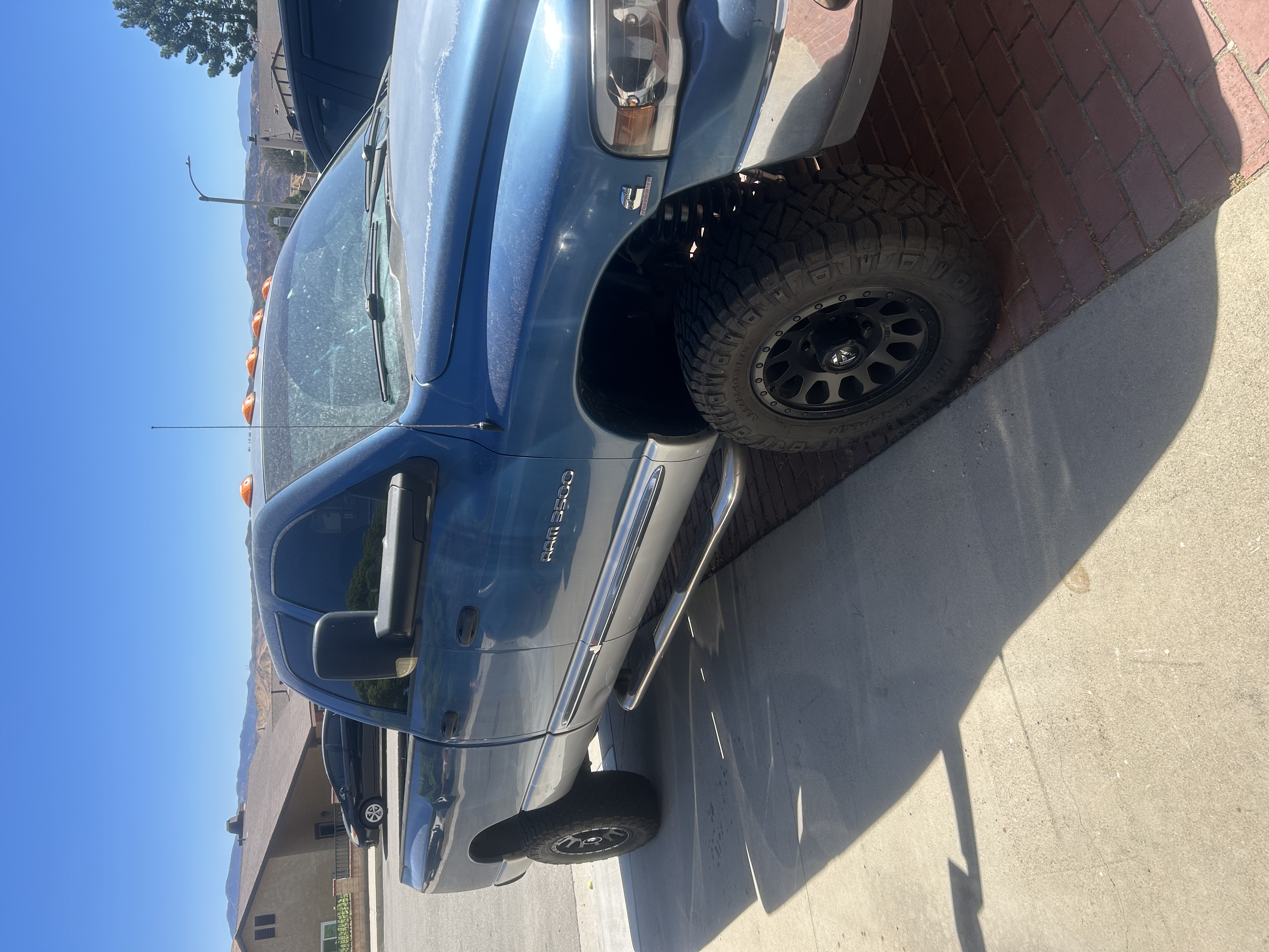 Used 2004 Dodge Ram 3500 Truck SLT w/ Trailer Tow Group AWD/4WD image 1