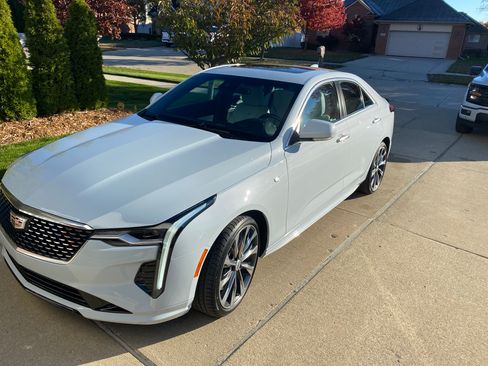 Used 2021 Cadillac CT4 Premium Luxury image 11