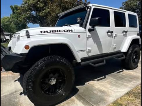 Used 2017 Jeep Wrangler Unlimited Rubicon AWD/4WD image 1
