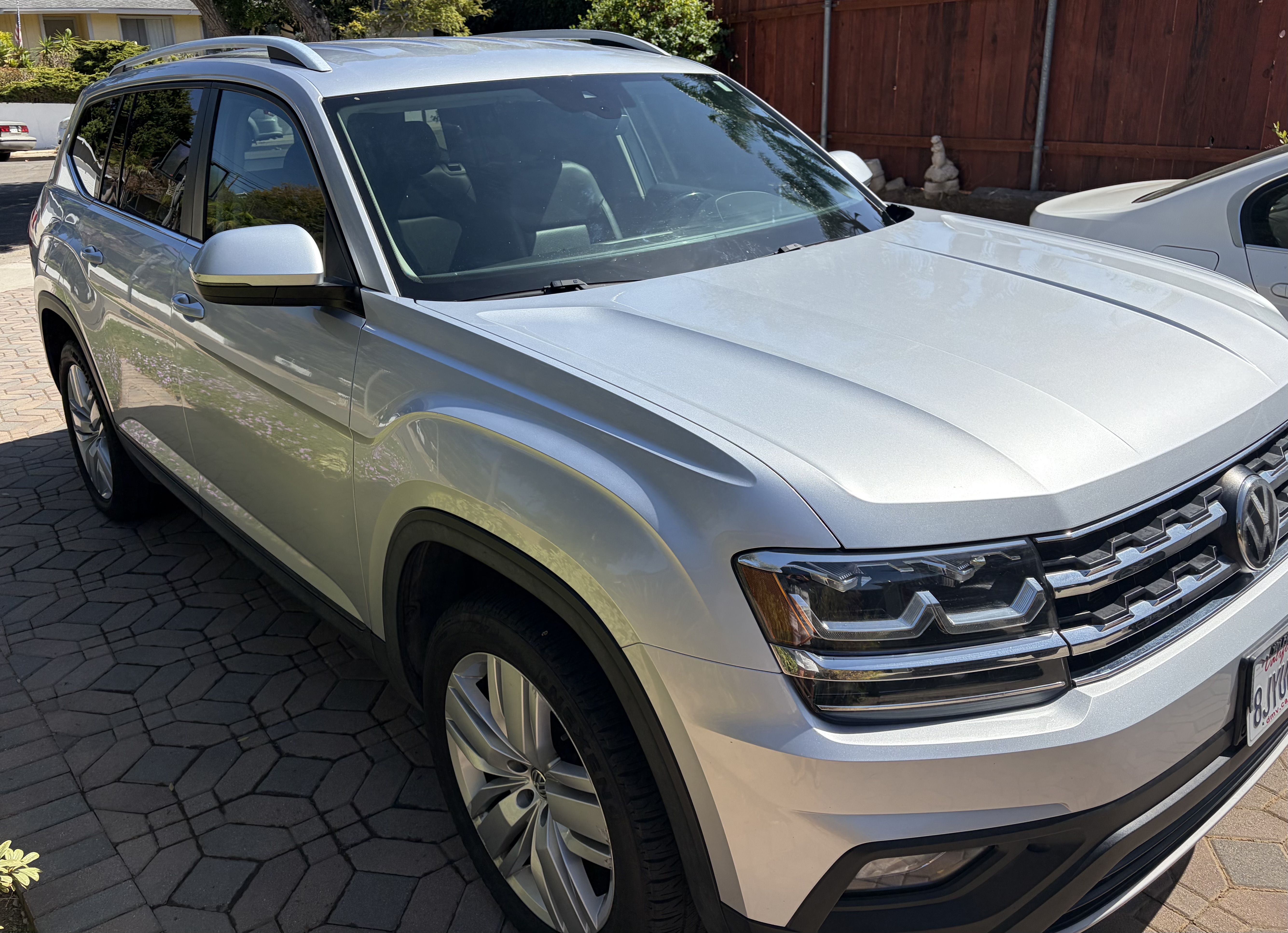 Used 2019 Volkswagen Atlas SE w/ Towing Package FWD image 4
