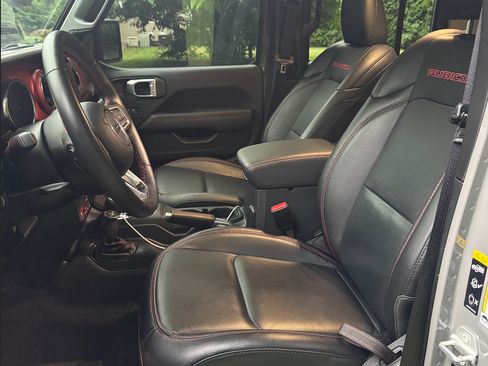Used 2021 Jeep Gladiator Rubicon image 14
