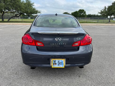 Used 2013 INFINITI G37 Journey w/ Premium Pkg image 6