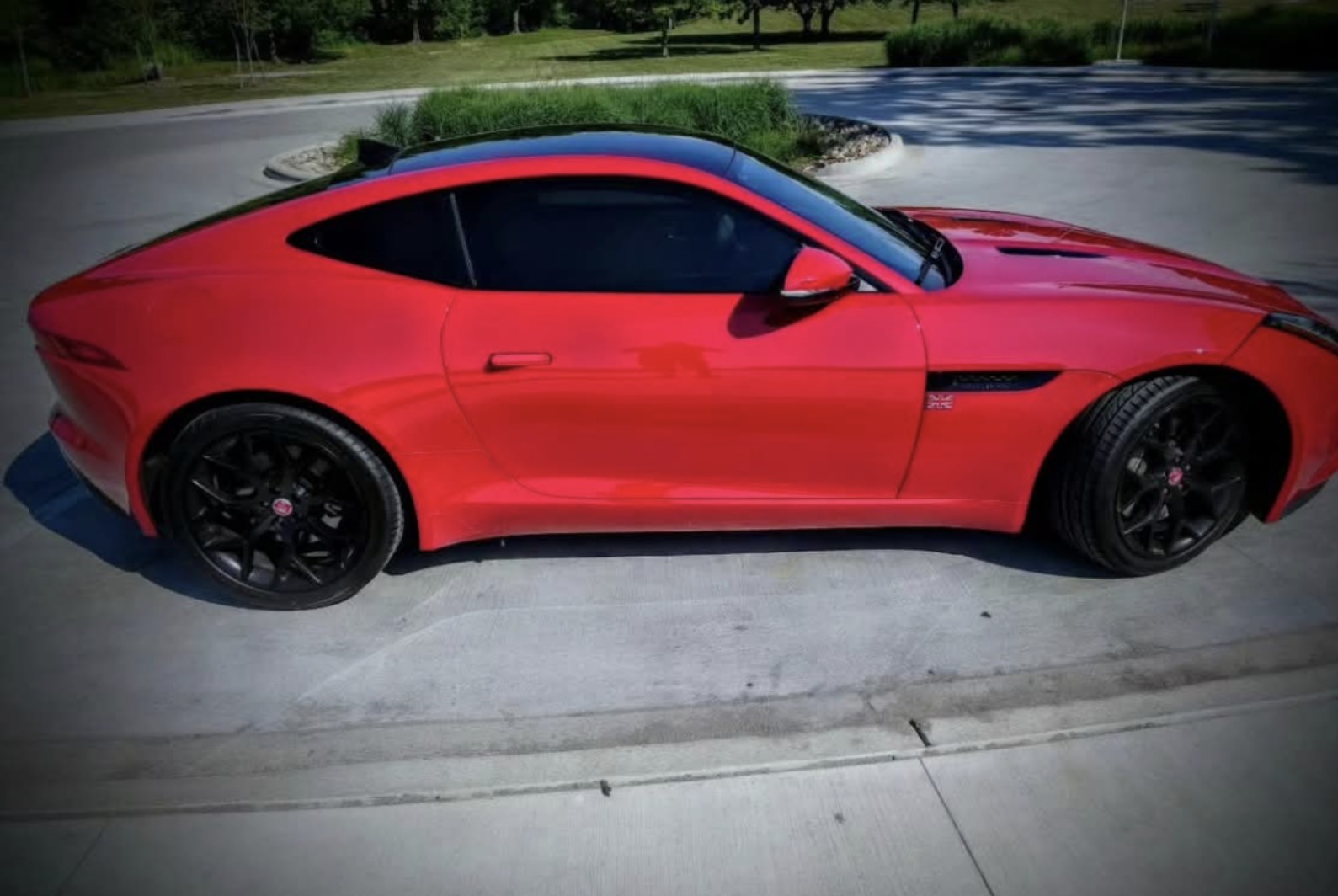 Used 2015 Jaguar F-TYPE Coupe RWD image 8
