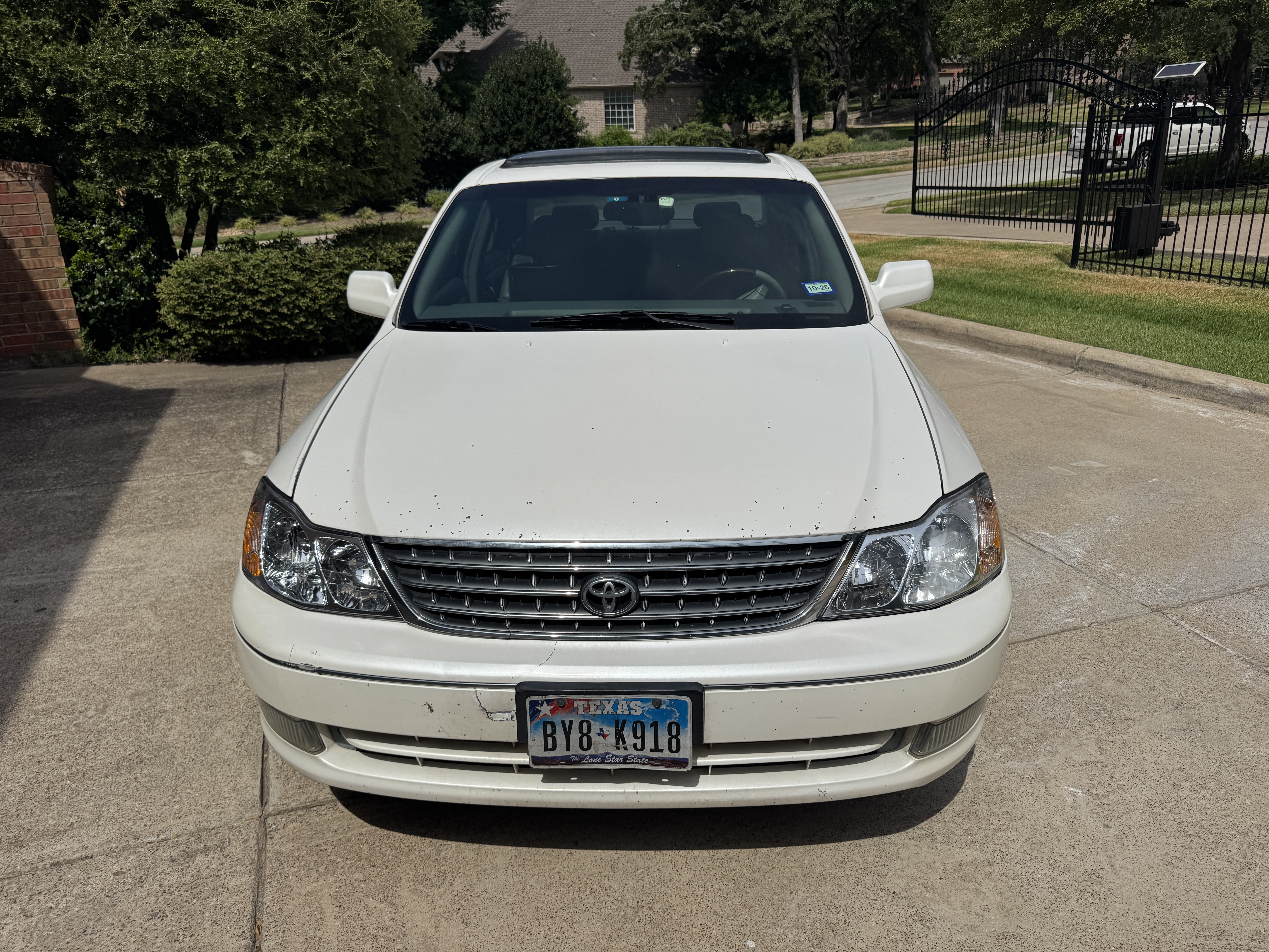 Used 2003 Toyota Avalon XLS FWD image 2