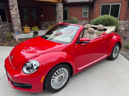Used 2015 Volkswagen Beetle 1.8T FWD image 13