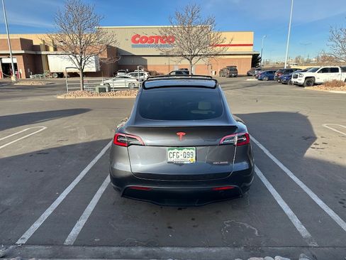 Used 2021 Tesla Model Y Performance image 4