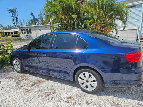 Used 2014 Volkswagen Jetta SE image 1