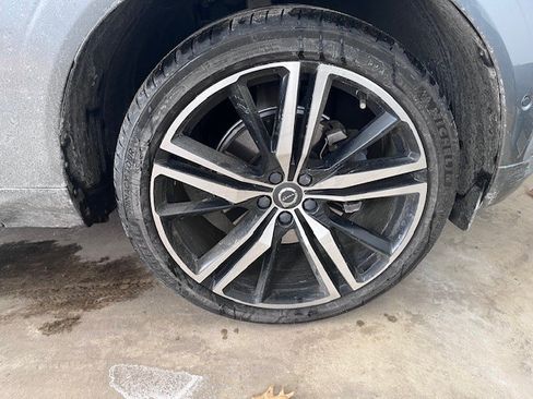 Used 2019 Volvo XC60 T5 R-Design w/ Protection Package Premier image 6