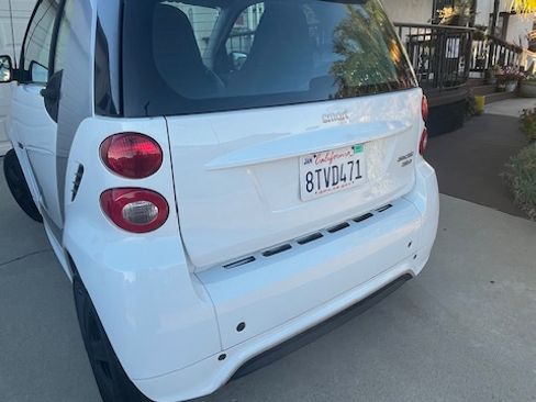 Used 2015 smart fortwo electric drive image 2
