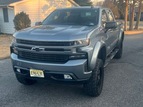 Used 2020 Chevrolet Silverado 1500 RST image 11