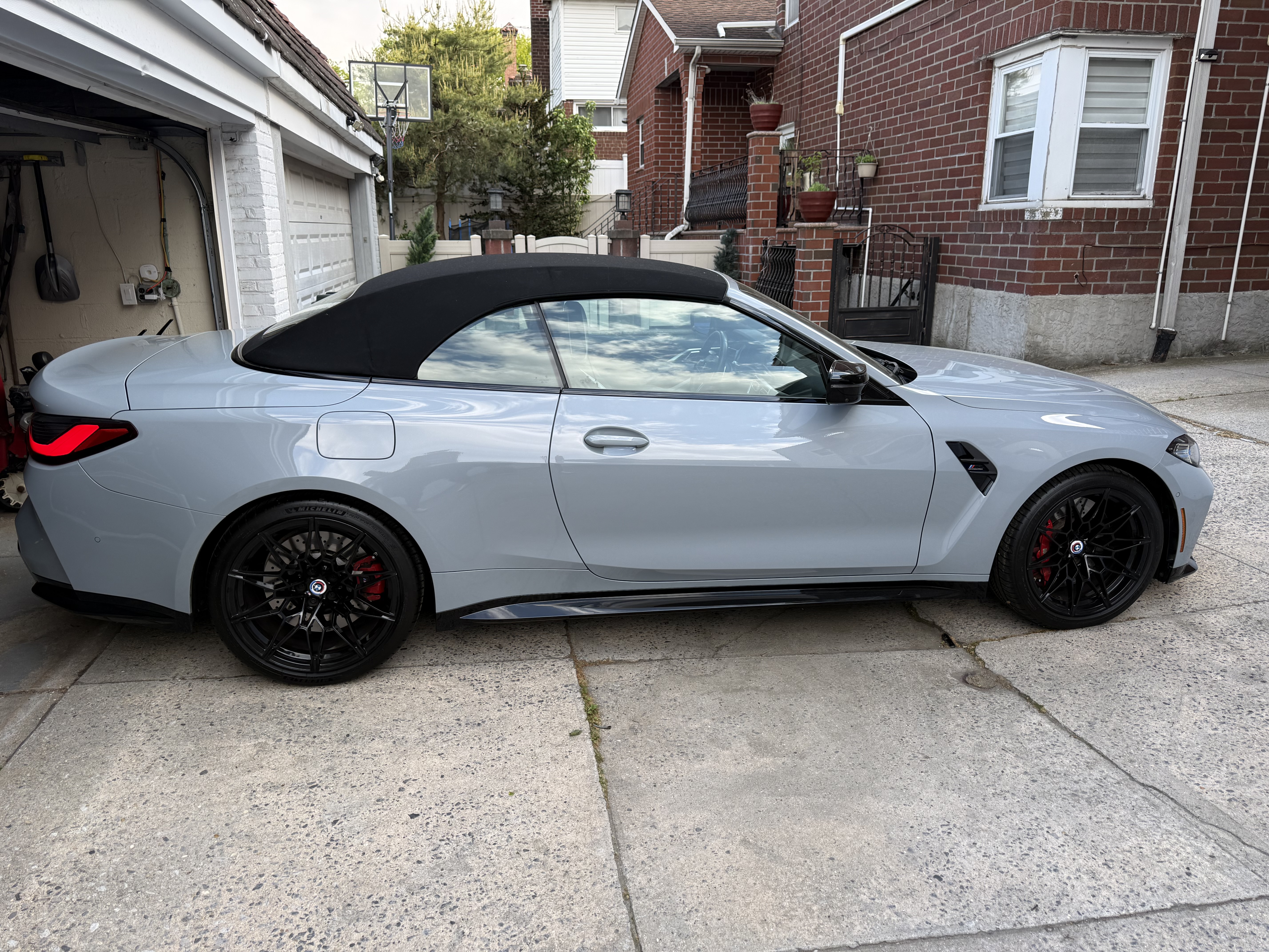 Used 2022 BMW M4 xDrive Competition w/ Executive Package AWD/4WD image 4