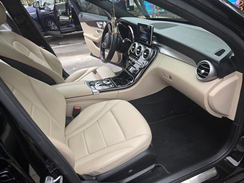 Used 2018 Mercedes-Benz C 300 C 300 4MATIC Sedan 4D image 12