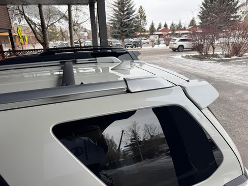 Used 2022 Toyota 4Runner Limited image 10