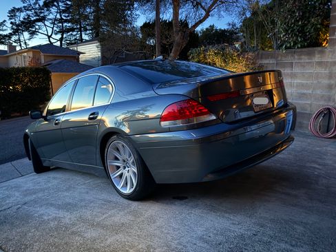 Used 2002 BMW 745i RWD image 2
