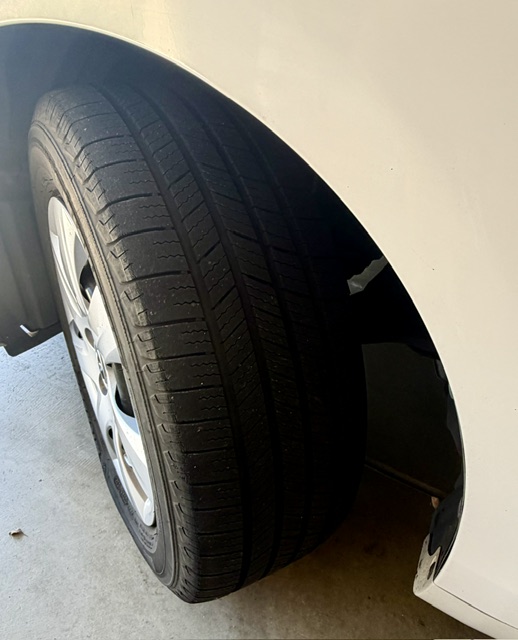 Used 2010 Toyota Camry LE FWD image 6
