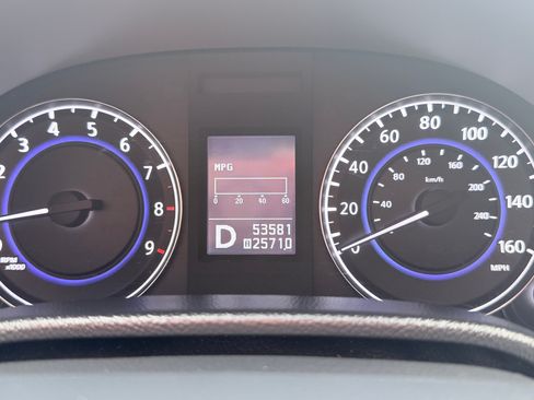 Used 2012 INFINITI G37 Convertible image 18