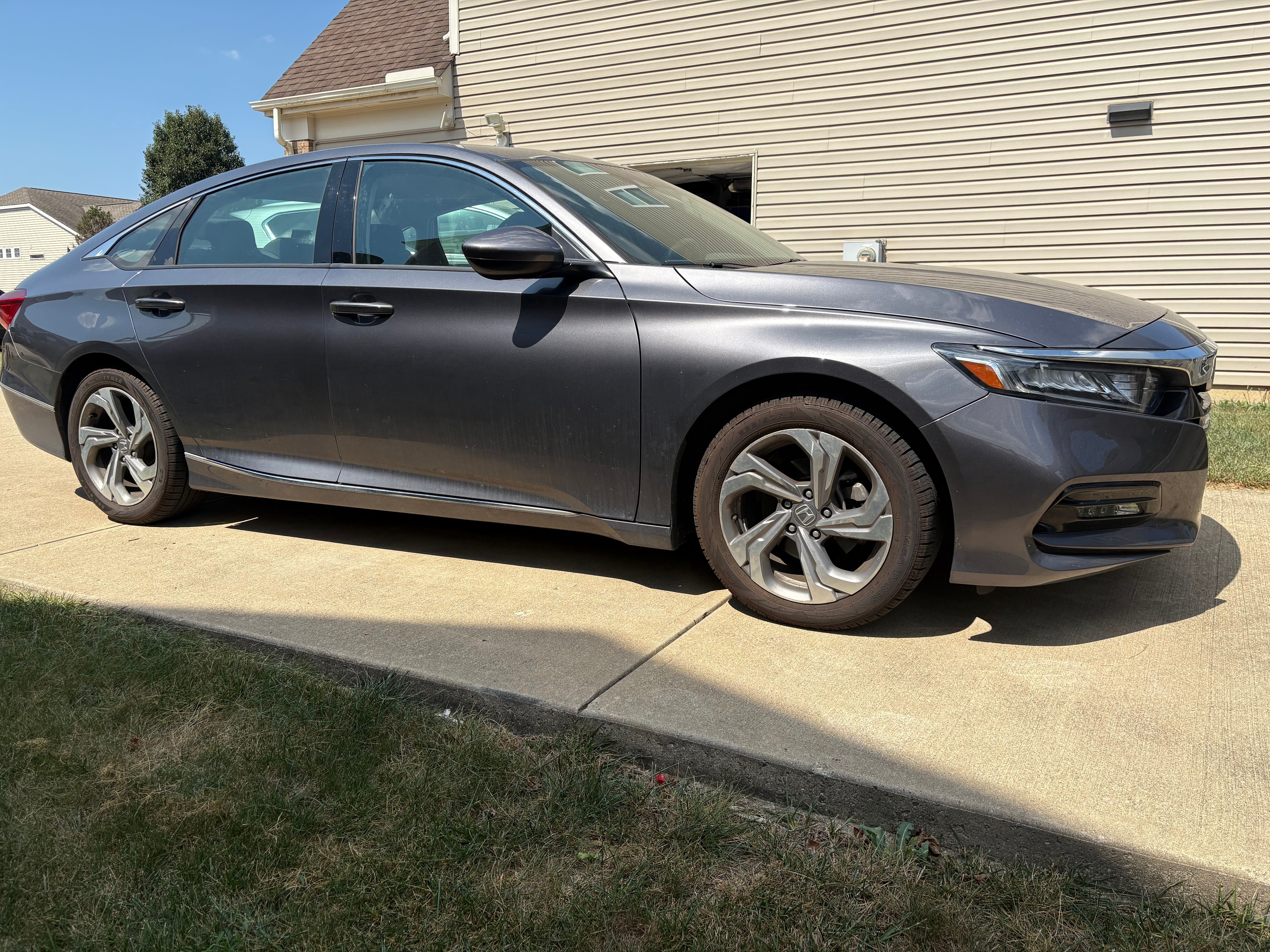 Used 2019 Honda Accord EX image 4