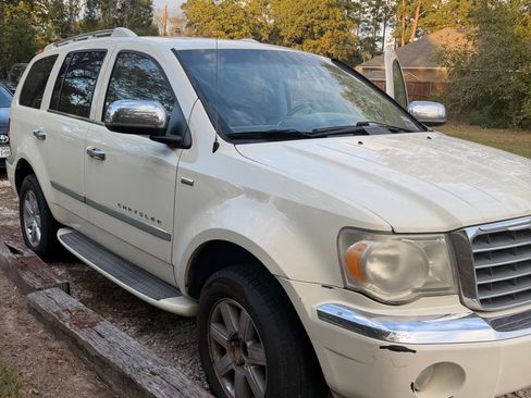 Used 2008 Chrysler Aspen Limited image 13