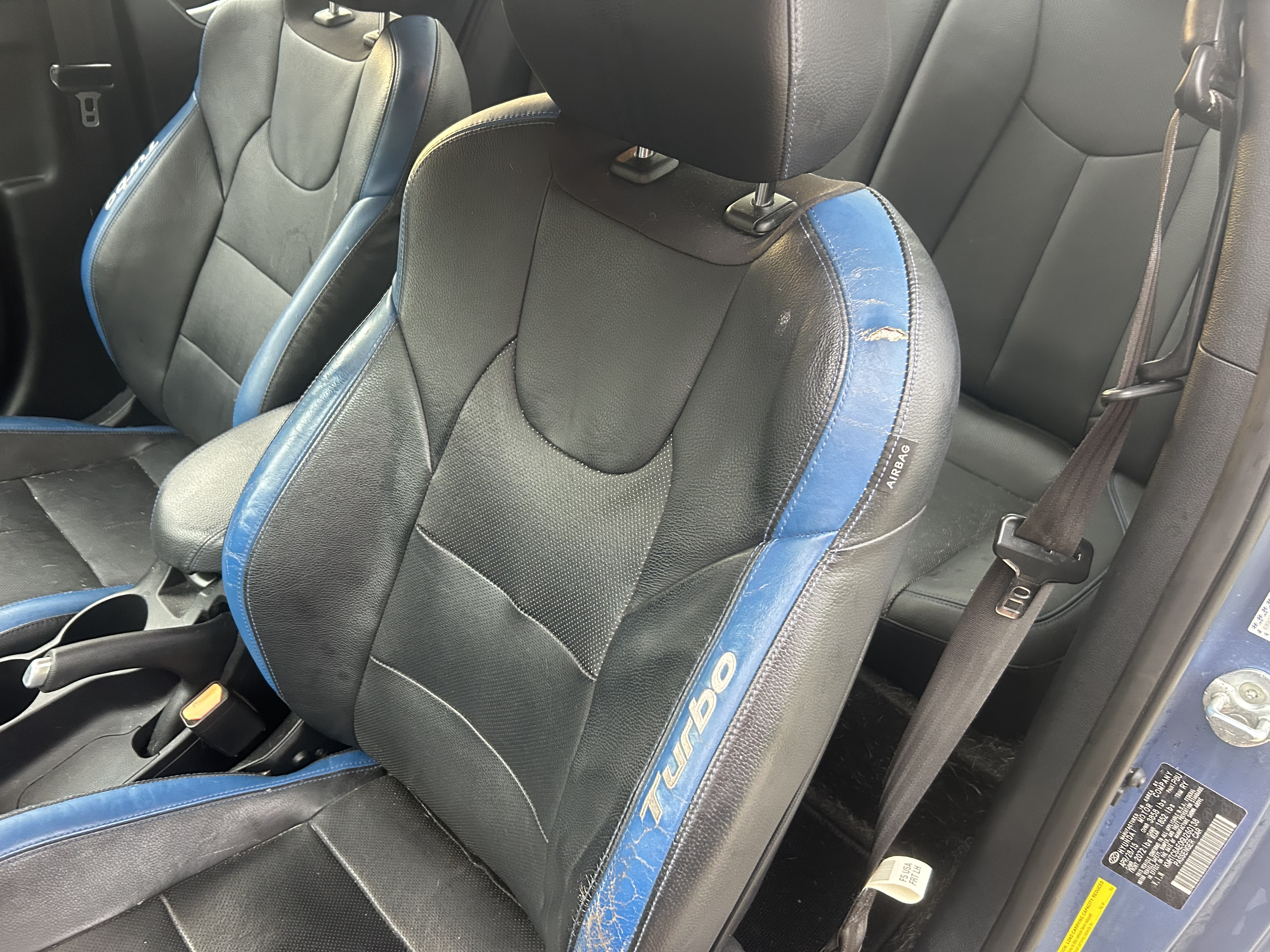 Used 2016 Hyundai Veloster Rally Edition FWD image 15
