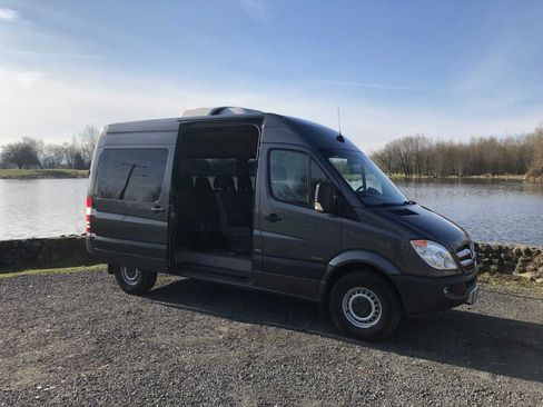 Used 2013 Mercedes-Benz Sprinter 2500 image 2