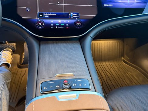 Used 2024 Mercedes-Benz EQS 450+ 4MATIC Sedan image 11