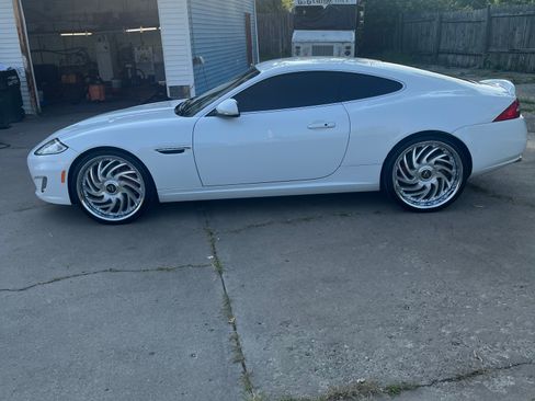 Used 2013 Jaguar XKR R image 1