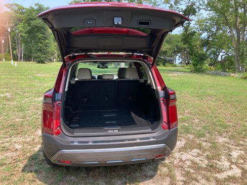 Used 2023 Nissan Rogue SL w/ SL Premium Package AWD/4WD image 8