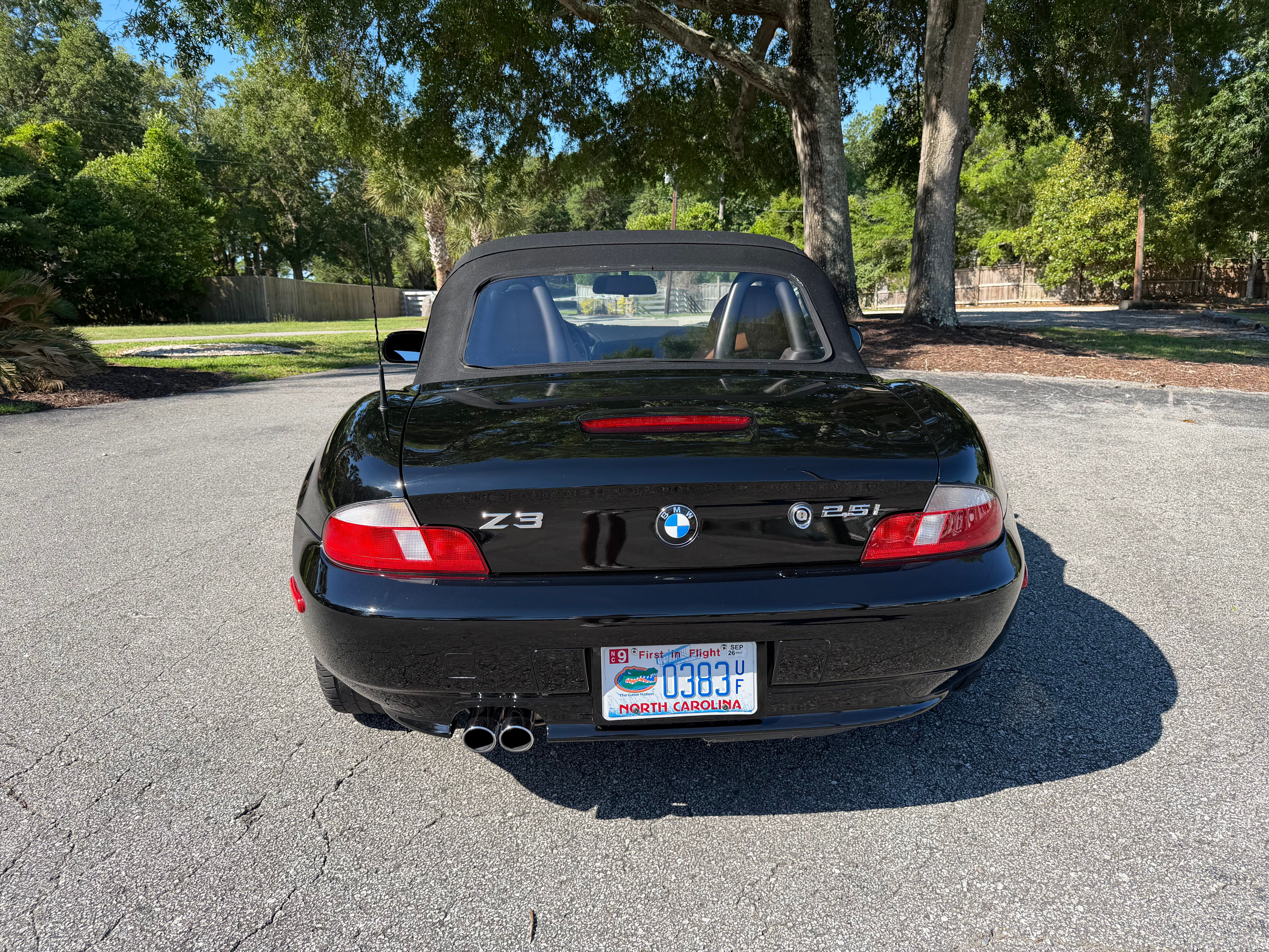 Used 2002 BMW Z3 2.5i RWD image 5