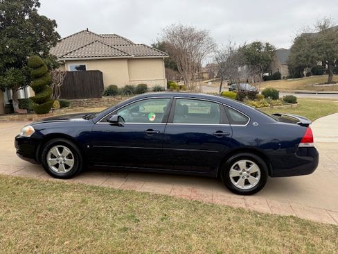 Used 2008 Chevrolet Impala LT w/ Luxury Edition Package image 5
