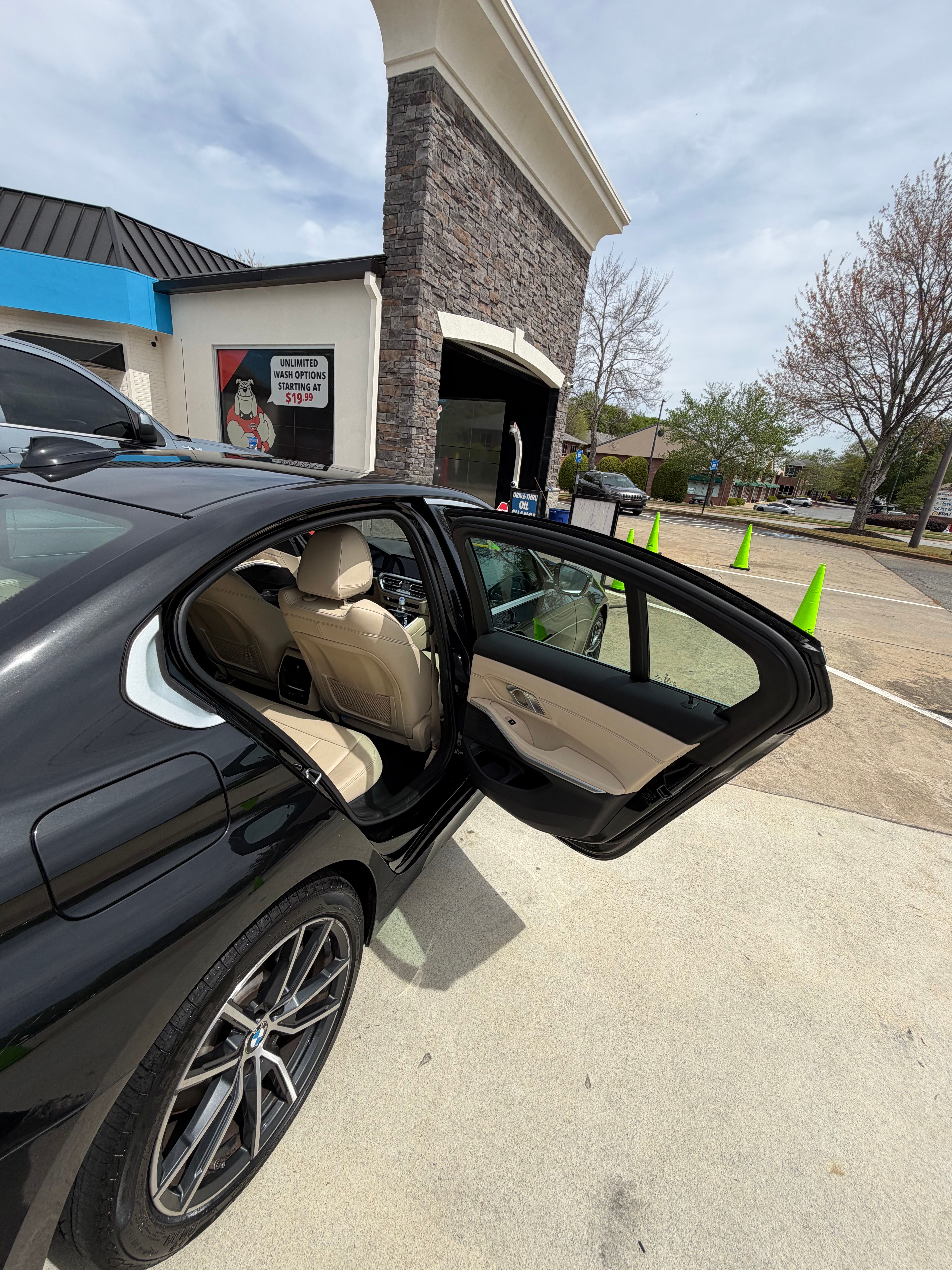 Used 2019 BMW 330i Sedan w/ Premium Package RWD image 14