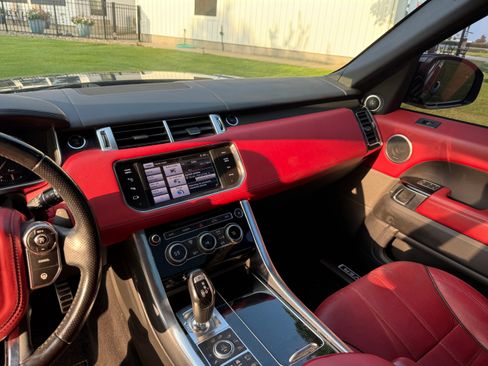 Used 2014 Land Rover Range Rover Sport Autobiography image 9