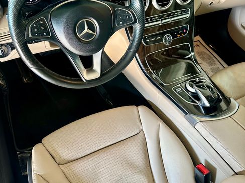 Used 2018 Mercedes-Benz C 300 C 300 4MATIC Sedan 4D image 16