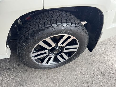 Used 2022 Toyota 4Runner Limited image 17