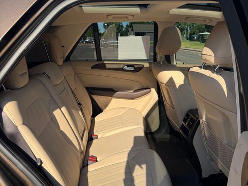 Used 2018 Mercedes-Benz GLE 350 4MATIC image 12
