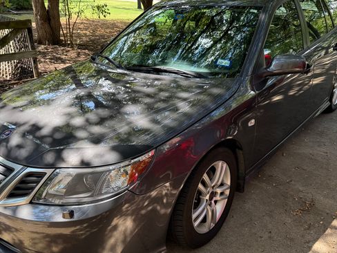 Used 2011 Saab 9-3 Aero image 8